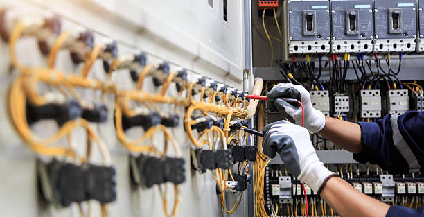 Professional Electrician technician working in Snyderville, UT